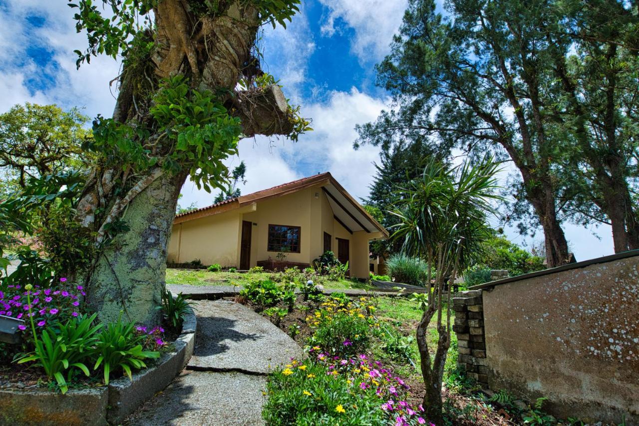 Hotel Villa Zurqui San Isidro  외부 사진