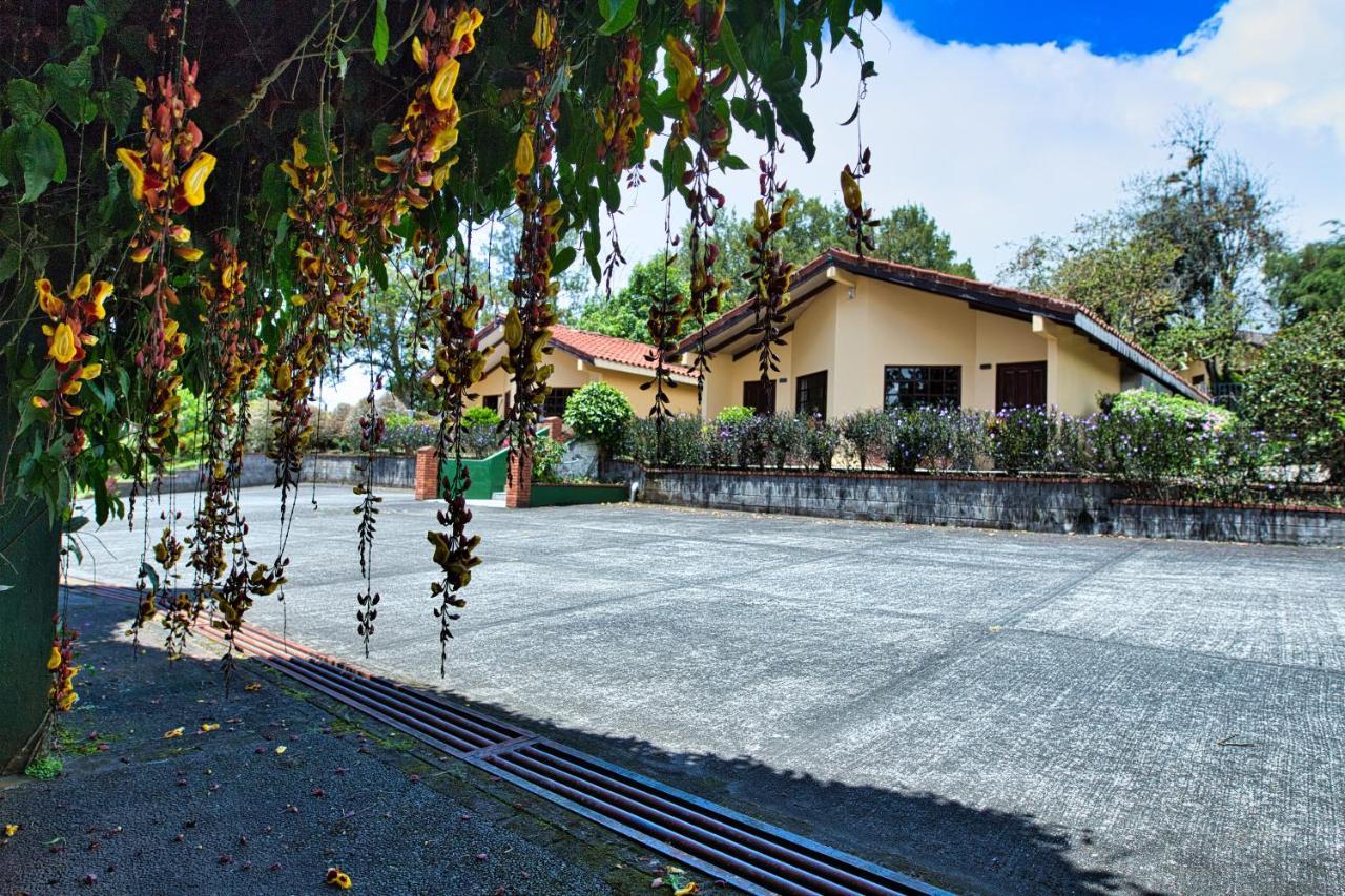 Hotel Villa Zurqui San Isidro  외부 사진