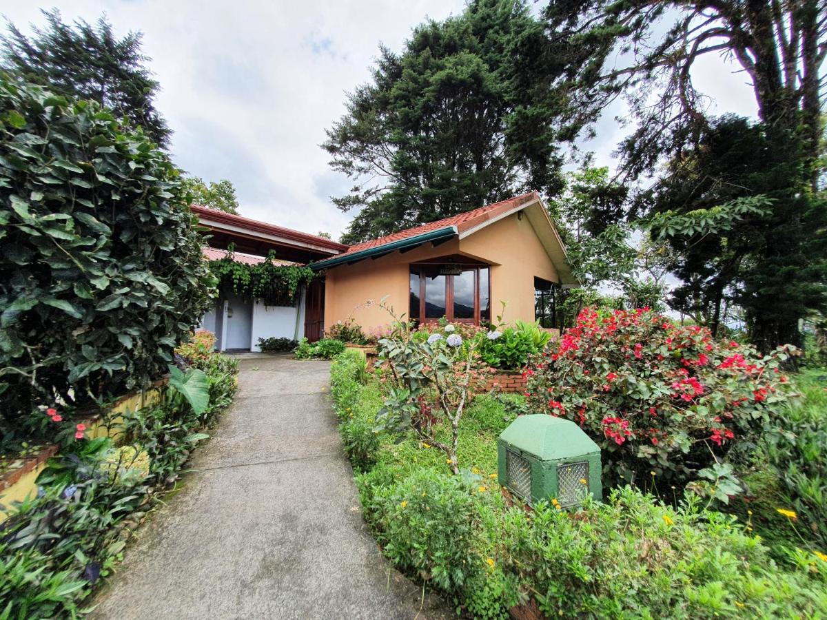 Hotel Villa Zurqui San Isidro  외부 사진