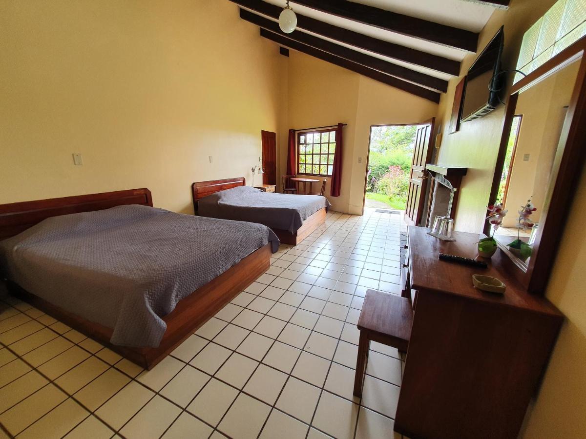 Hotel Villa Zurqui San Isidro  외부 사진